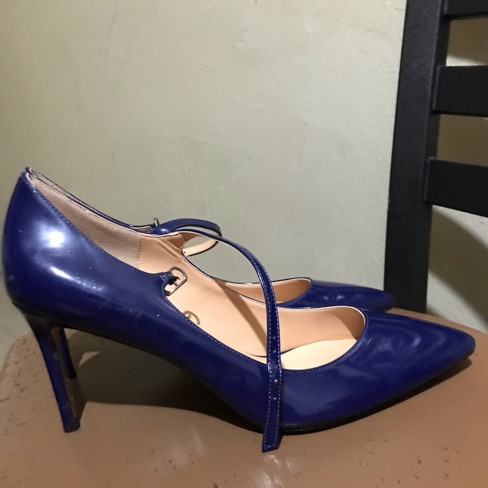 High Heel Dress Shoes - Picture 2 of 3